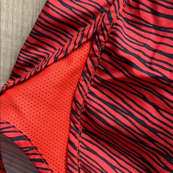 NIKE running shorts - Picture 2 of 3